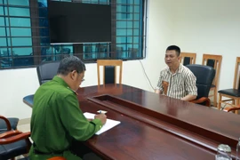 Đối tượng truy nã đặc biệt về tội “Cưỡng đoạt tài sản” ra đầu thú