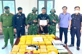 Gia cố hầm xe ô tô, cất giấu 45kg ma túy và vũ khí ‘nóng’