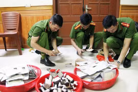 Bán thuốc giả, thu lợi bất chính hàng trăm triệu đồng/ tháng