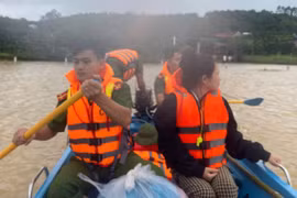 Đưa sản phụ đến bệnh viện bằng phương tiện đặc biệt