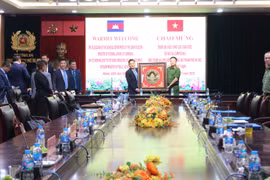 Trao đổi kinh nghiệm trong lĩnh vực quản lý hành chính, góp phần tăng cường mối quan hệ đoàn kết giữa Việt Nam - Camphuchia