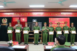 Chuyển mình mạnh mẽ về nhận thức, chính quy, tinh nhuệ thực chất trên các mặt công tác