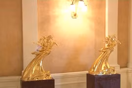 Trao tặng 60 bức tượng Thánh Gióng nhân kỷ niệm 60 năm Gải phóng Thủ đô