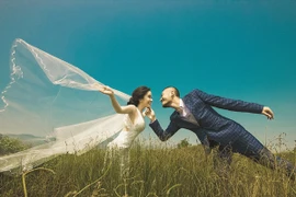 “Cá sấu chúa” Quỳnh Nga chính thức “tung” bộ ảnh cưới đẹp lung linh