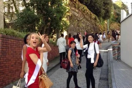 Theo chân Hoa hậu Đặng Thu Thảo khám phá Nhật Bản