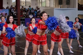 Baggio, Mâu Thanh Thủy, Vũ Tuấn Việt kết hợp trong “Cú hích trên không”