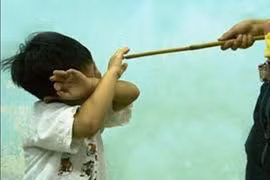 Người đàn bà bất hạnh và cuộc sống ngắn ngủi của đứa con trai hư hỏng