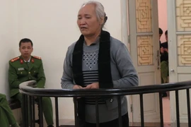 Giảm án cho người đàn bà lôi kéo, xúi giục học sinh nghỉ học