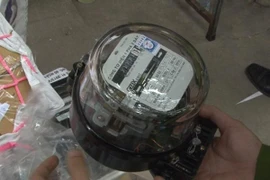 Thu giữ hàng trăm công tơ điện giả nhãn hiệu