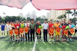 Khai mạc giải bóng đá Đoàn Thanh niên Công an quận Đống Đa