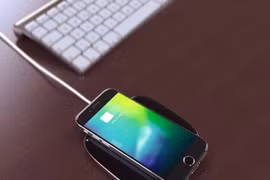 iPhone 7 sẽ hỗ trợ sạc không dây từ xa?