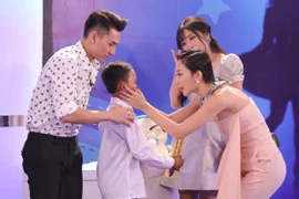 Cậu bé "hát đám cưới" gây xúc động mạnh trên sân khấu Vietnam Idol kids