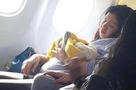 Chào đời trên máy bay