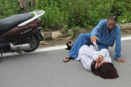 Quen nhầm “yêu râu xanh”, thiếu nữ bị cưỡng bức giữa đường