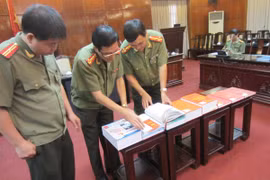 Hoàn chỉnh bài thi tham gia cuộc thi tìm hiểu Hiến pháp nước CHXHCN Việt Nam