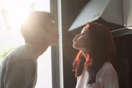 Huỳnh Như Ý tình cảm cùng ngôi sao Thái Lan trong MV đầu tay