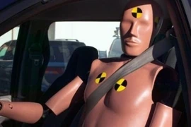 Siết cổ chồng chết trong trạm tiếp xăng