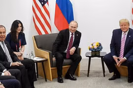 Nghi án “mỹ nhân kế” đối với cựu Tổng thống Mỹ Donald Trump 