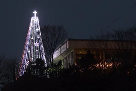 Triều Tiên dọa pháo kích diệt cây thông Giáng sinh của Hàn Quốc