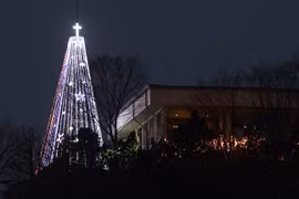 Triều Tiên dọa pháo kích diệt cây thông Giáng sinh của Hàn Quốc