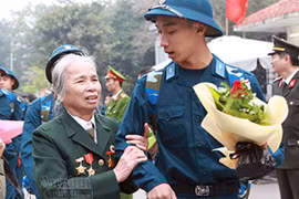 Những hình ảnh xúc động tại lễ giao nhận quân 2017