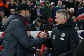 Muốn giải quyết khủng hoảng, Solskjaer cần phải học Klopp