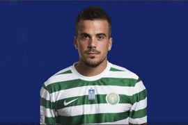 Cảnh sát điều tra nghi án một cầu thủ chết trong xe ô tô