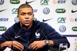 Kylian Mbappe từng cân nhắc chia tay tuyển Pháp