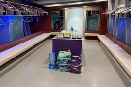 Đây là phòng thay đồ của Nhật Bản sau trận thắng Đức