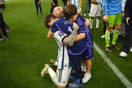 Messi khiến CĐV sung sướng với tuyên bố sau khi vô địch World Cup