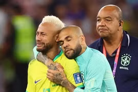 Neymar khóc như mưa sau thất bại cay đắng