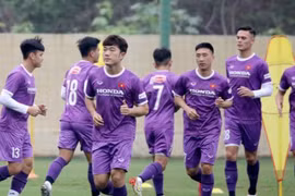 Xuân Trường và Hải Huy mắc Covid-19, HLV Park bổ sung gấp tiền vệ