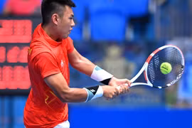 Tuyển quần vợt Việt Nam được căng dây miễn phí tại SEA Games 31
