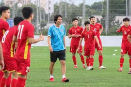 HLV Gong tiếp thêm tự tin cho học trò trước màn quyết đấu Ả Rập Xê Út