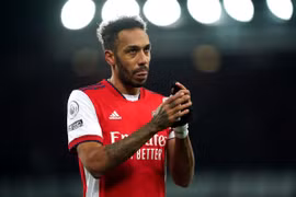 Aubameyang được đại gia châu Á dùng tiền 'khủng' chèo kéo