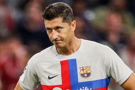 Lewandowski bất lực, Barca thua trắng Bayern