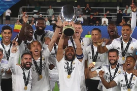 Benzema lập công, Real Madrid giành Siêu cúp châu Âu