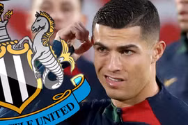 Newcastle giải cứu Ronaldo khỏi MU