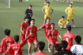 THPT Phùng Khắc Khoan cống hiến trận đấu mãn nhãn cùng THPT Ngô Gia Tự