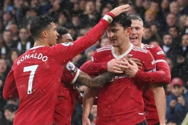 MU chạm cột mốc 'khủng' khi thắng đậm Leeds