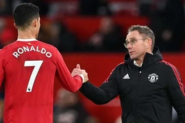 Huyền thoại MU chê Rangnick, chỉ ra 2 HLV thích hợp hơn