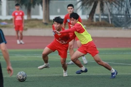 Ba đội Thạch Thất, Ngọc Hồi và Thạch Bàn nghẹt thở vào vòng 1/8