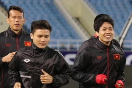 ĐT Việt Nam 'luyện công' trong giá lạnh chờ đấu Trung Quốc