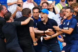 Vì sao Tuchel va chạm nảy lửa với Conte?