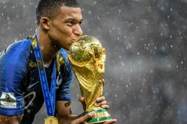 Bao nhiêu đội từng bảo vệ thành công chức vô địch World Cup?