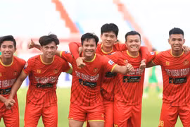 Hạ Bình Phước, CLB Công an nhân dân xuất sắc vào top 3