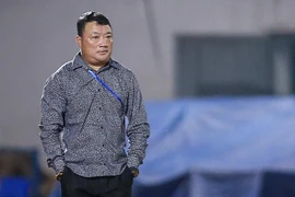 CLB TP.HCM xuống cuối bảng, HLV Trương Việt Hoàng từ chức