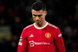 Ronaldo bất lực, MU bị loại khỏi Champions League