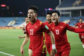 Thắng đậm Trung Quốc, ĐT Việt Nam tưng bừng mở tiệc đầu năm mới