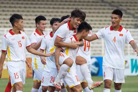 'Thuyền trưởng' U19 Việt Nam hài lòng với chiến thắng trước Myanmar